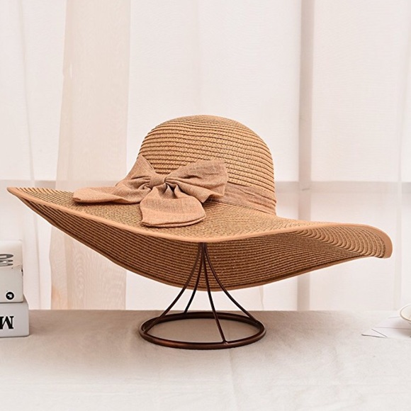 NWT straw tightly braided, bow wide brim USPF 50+ main image 4